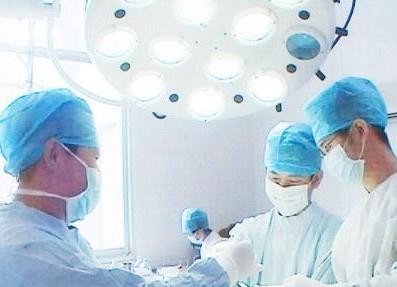 2021年報考醫學專業就業前景明朗，高職擴招兩百萬